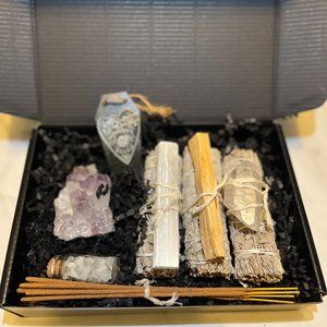 NWT Mystical Trifecta Witch Box Gift Set - Cleanse, Uplift, and Amplify